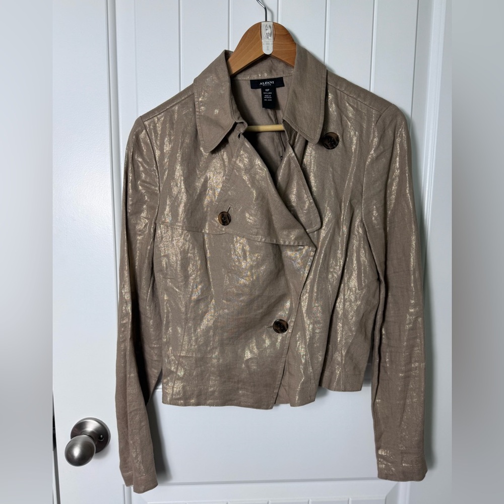 Shimmery tan with gold thread crop jacket